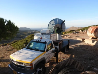 Εδώ χρησιμοποιείται ένα μεγαλύτερο σύστημα ραντάρ του Αστεροσκοπείο Αθηνών για ακριβέστερη και πιο μακρινή καταγραφή των πουλιών.